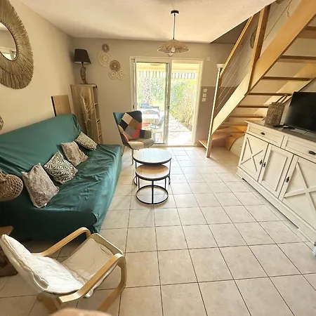 Pavillon 5 Pers Avec Terrasse, Piscine Et Parking Prive - Fr-1-781-94 Ferienhaus *