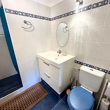 Pavillon 5 Pers Avec Terrasse, Piscine Et Parking Prive - Fr-1-781-94