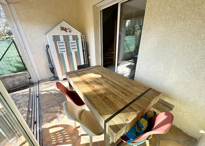 Casa vacanze Pavillon 5 Pers Avec Terrasse, Piscine Et Parking Privé - Fr-1-781-94